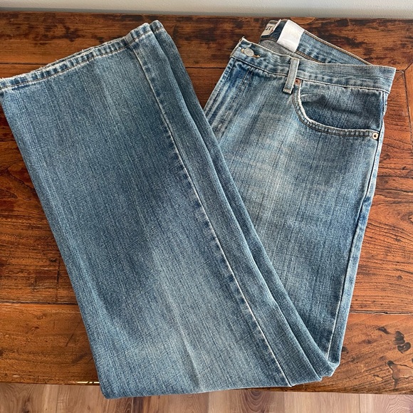 Levi's Men's‎ Light Blue Slim Straight Jeans - Picture 4 of 4